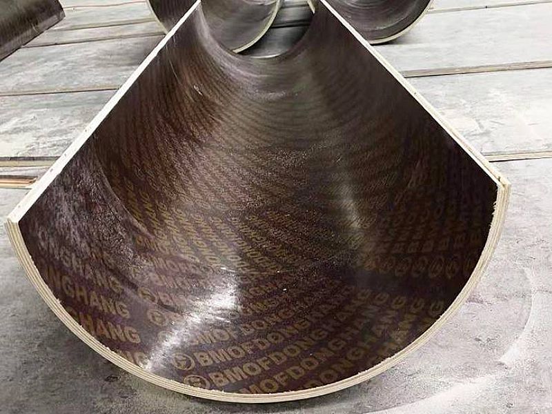 洛陽防撞墻模板廠家,異形模板定制價格